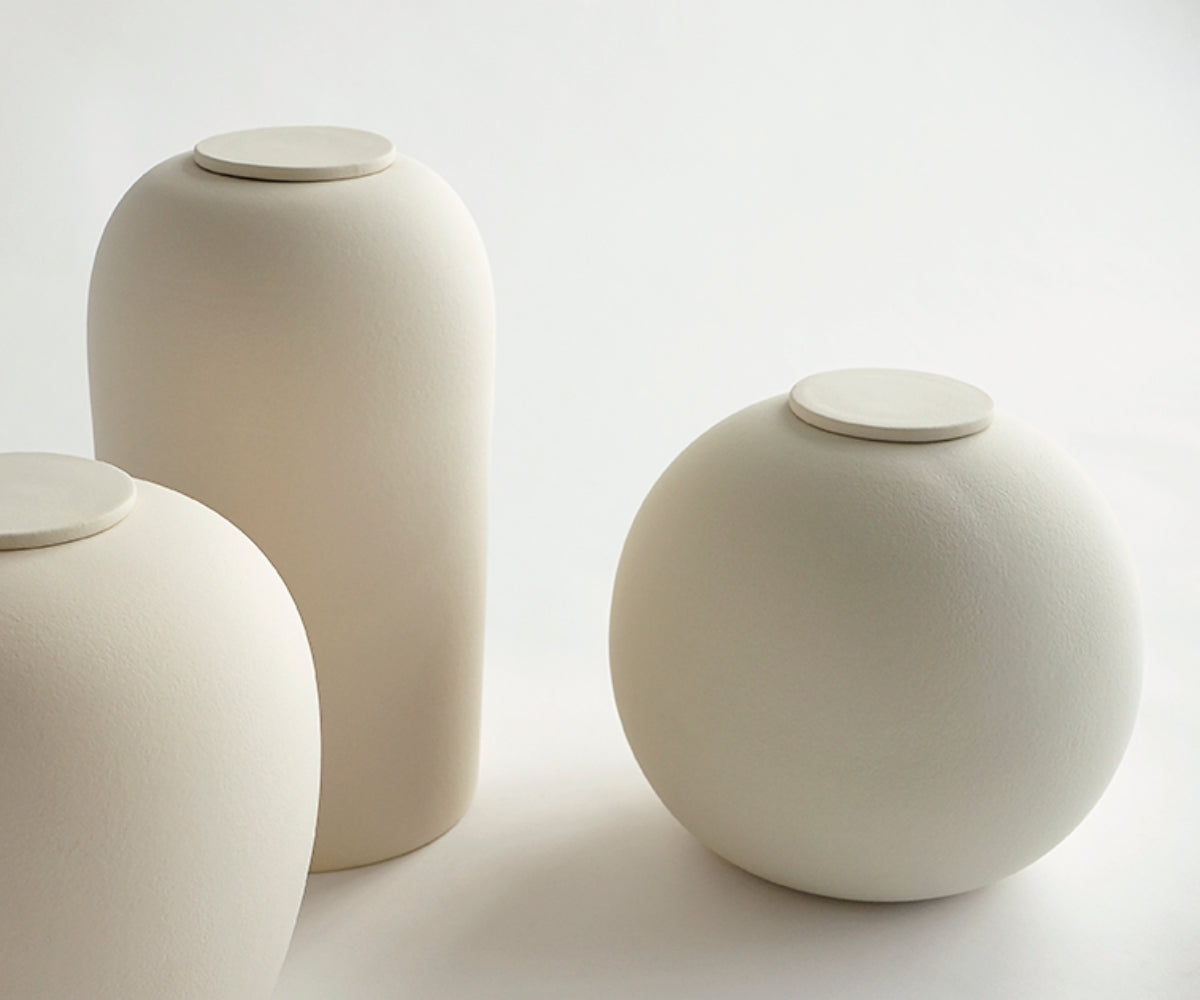 DIONA - handmade eco urn in soft beige engobe Beige