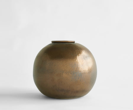 DIONA - handmade urn in copper-colored metallic ceramic Copper metallic