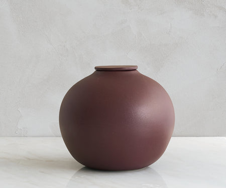 VEDA - handmade eco urn in reddish brown engobe Red Brown