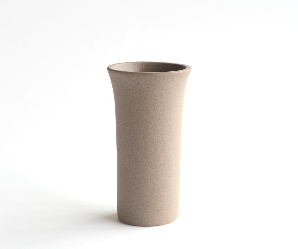 TULIPA - handmade vase in sand-colored engobe Sand-colored